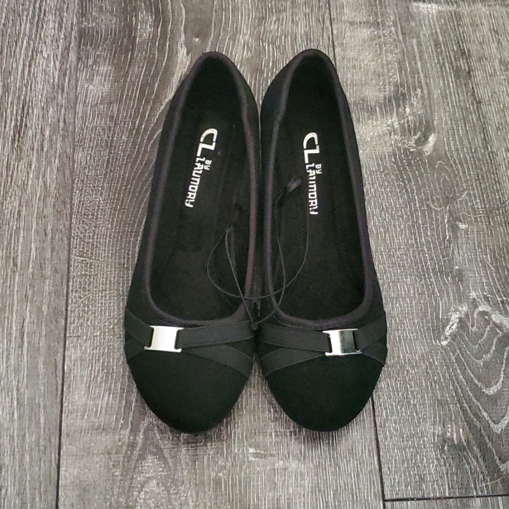 New Chinese Laundry Black Wedge Pumps